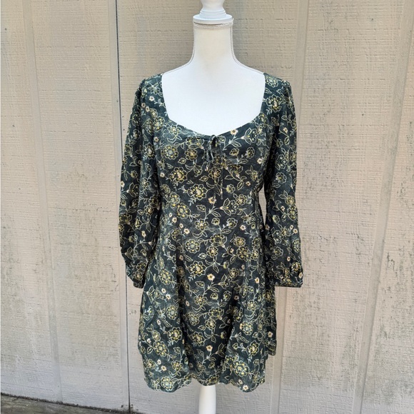 J. Crew Green Floral Boho Mini Dress w Sweetheart Neckline - Picture 3 of 10